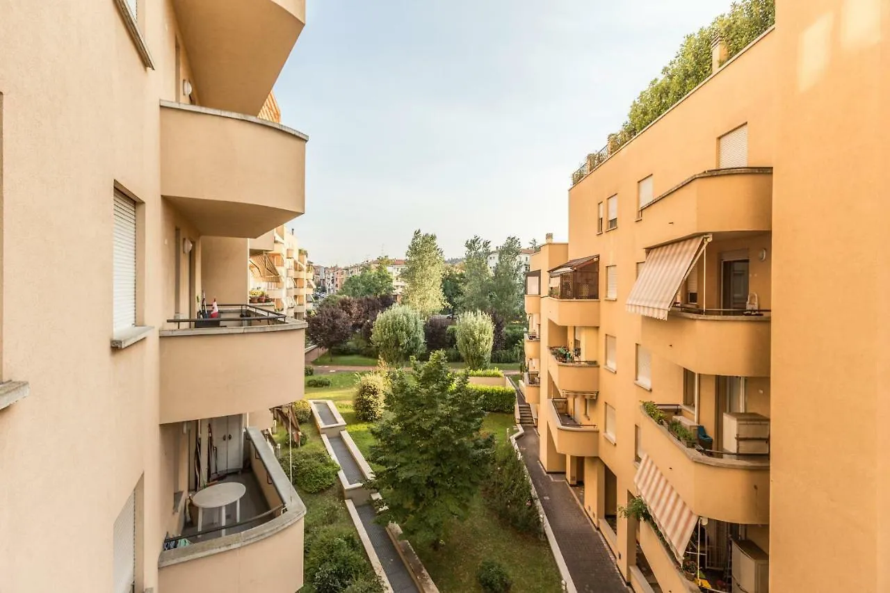 בולוניה Favilli - The Place Apartments 0*,